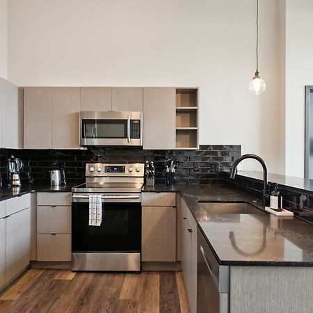 Large 3Br Apts & Studios, Free Parking, Gym, Game Room Philadelphia Exteriör bild