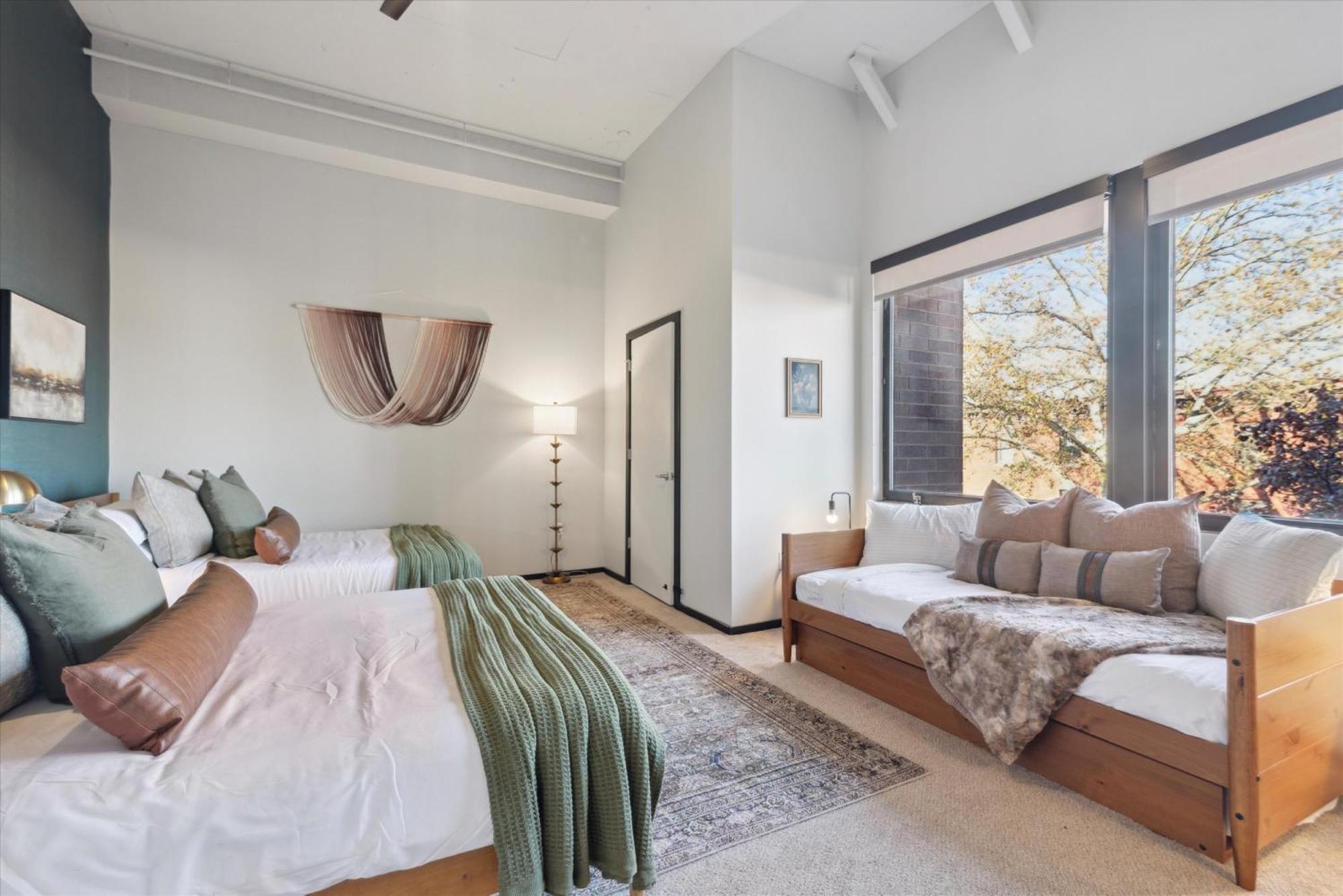 Large 3Br Apts & Studios, Free Parking, Gym, Game Room Philadelphia Exteriör bild
