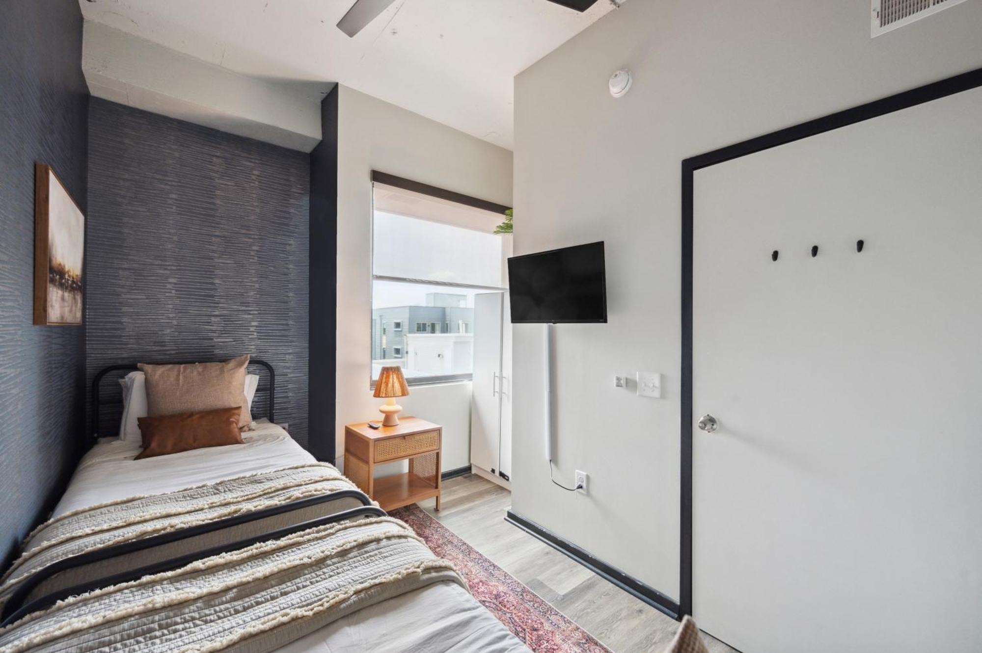 Large 3Br Apts & Studios, Free Parking, Gym, Game Room Philadelphia Exteriör bild